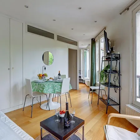 405 Pinel - Superbe A Apartment